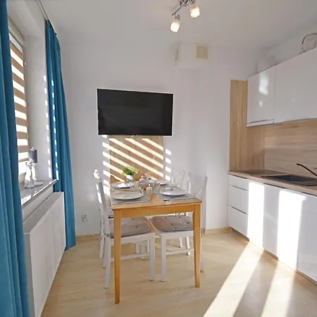 Bryza - Osiedle Kwartal Rozy Wiatrow - Centrum - Parking * Świnoujście